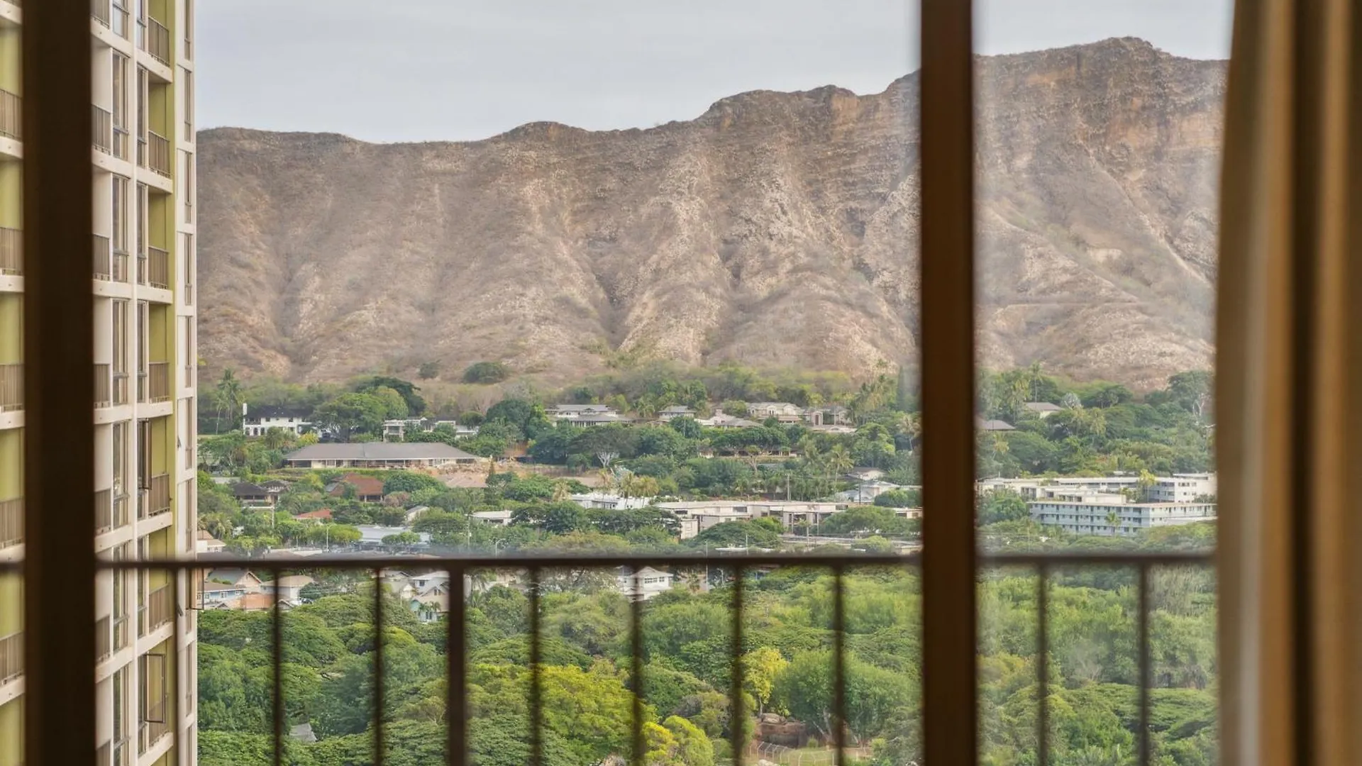 23Rd Floor Waikiki Banyan Condo - Only One Block From Beach! Condo Honolulu 0*,  United States
