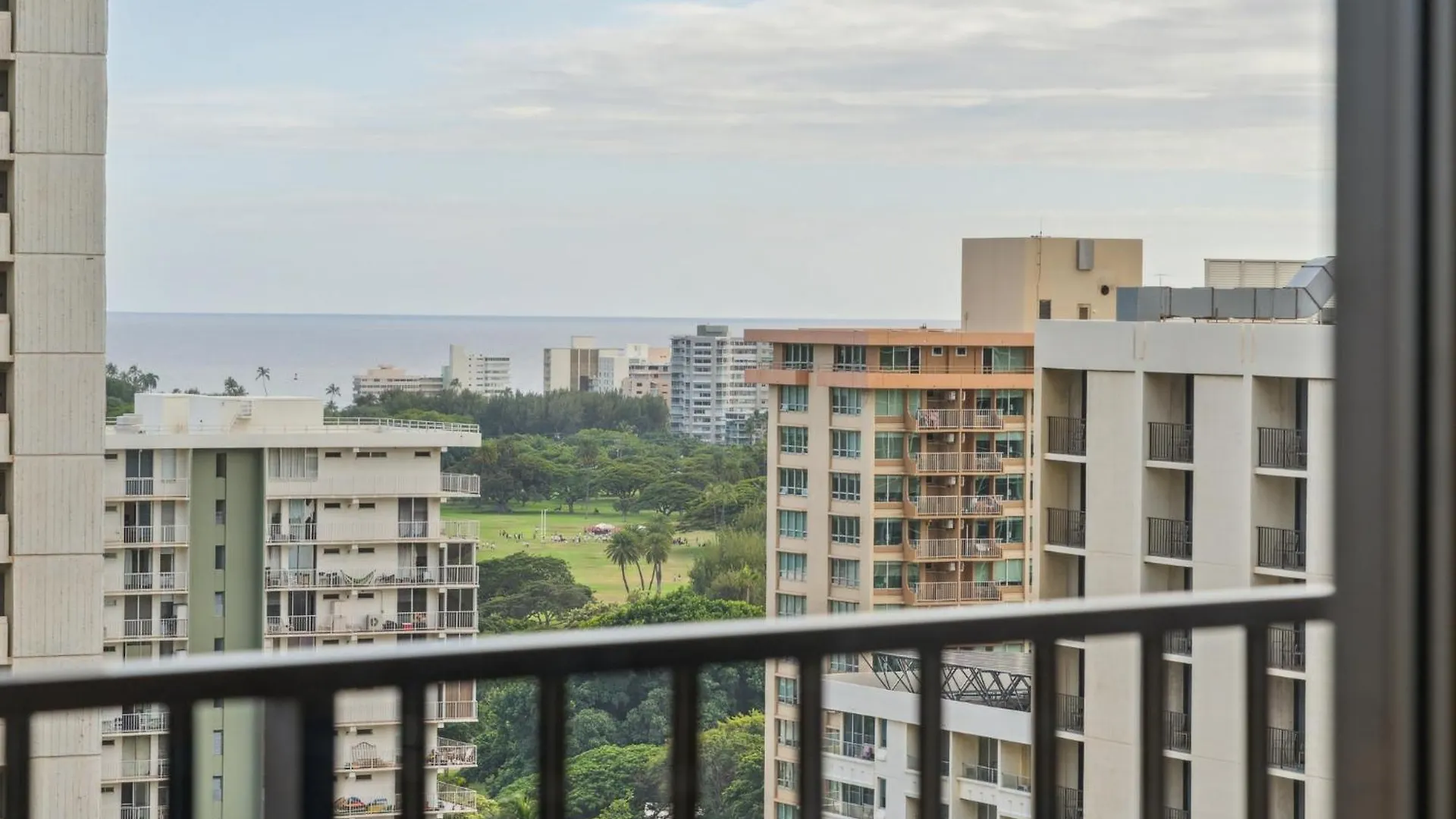 Apartamento 23Rd Floor Waikiki Banyan Condo - Only One Block From Beach! Condo Honolulu